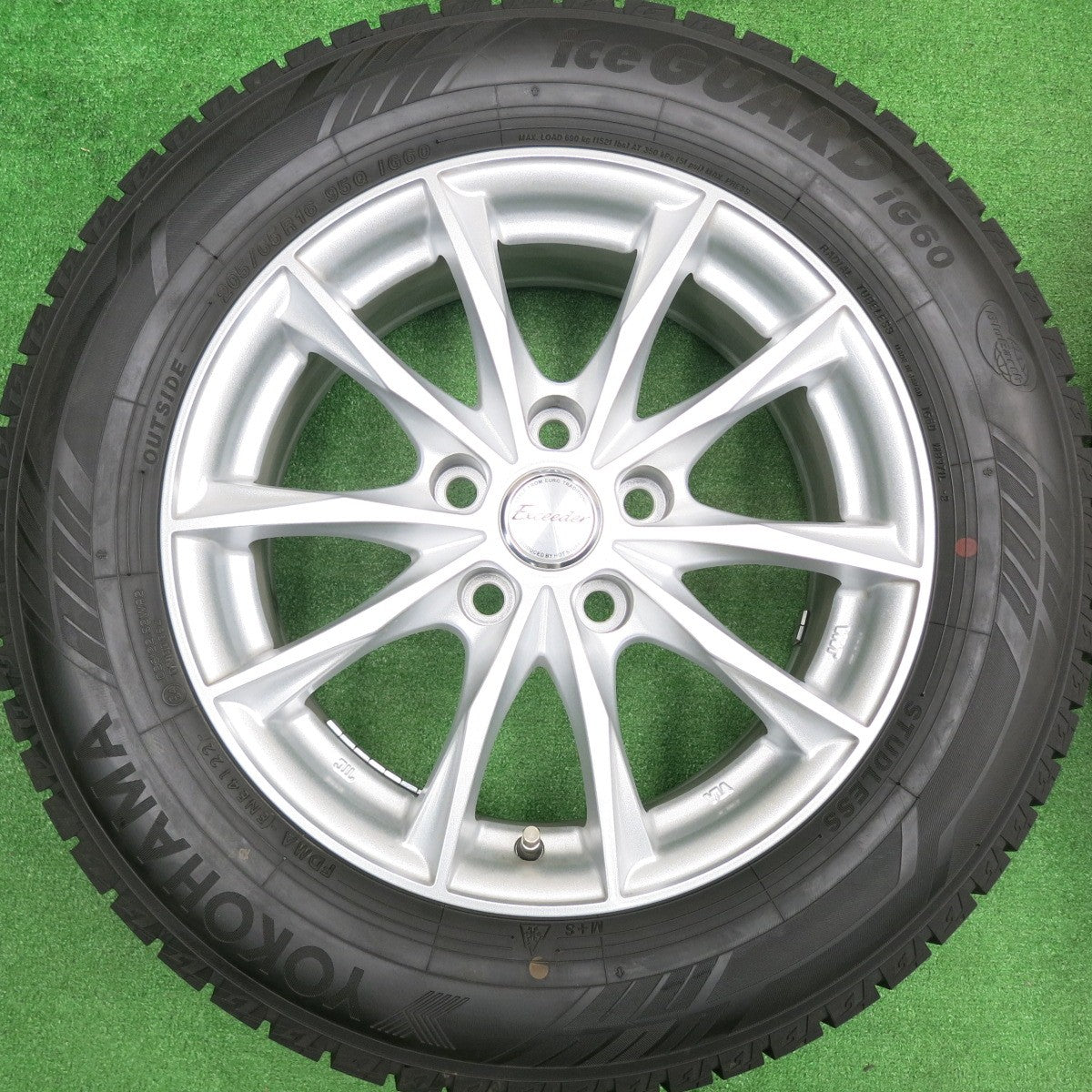 [送料無料] バリ溝！22年！キレイ！ほぼ10分★スタッドレス 205/65R16 ヨコハマ アイスガード iG60 Exceeder エクシーダー 16インチ PCD114.3/5H★4110203HAス