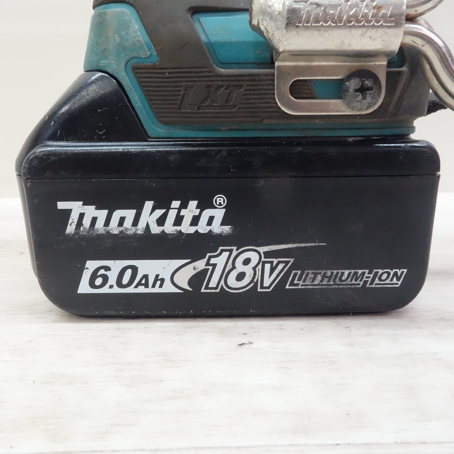 [送料無料] ☆マキタ 充電式 インパクトレンチ TW300D 電動 工具 makita☆