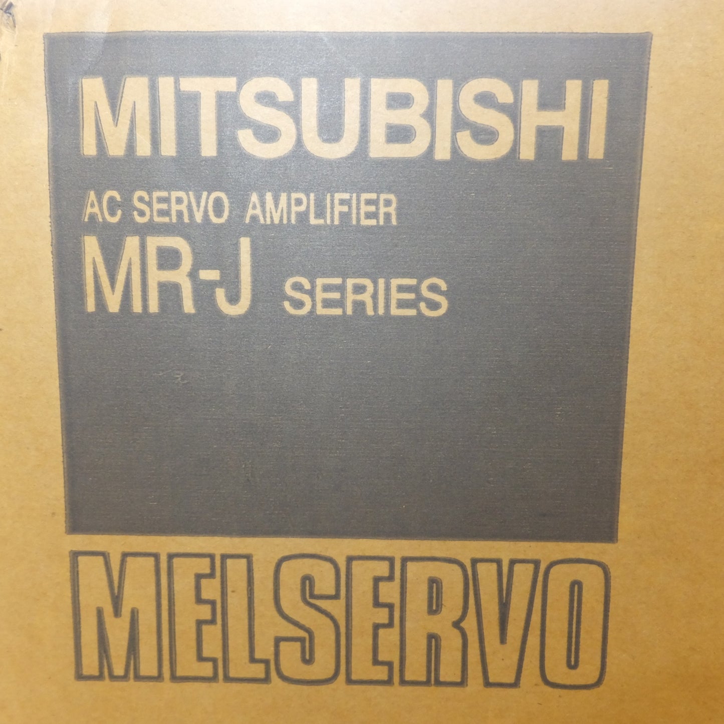 [送料無料] 未使用★三菱 MITSUBISHI サーボアンプ AC SERVO AMPLIFIER MR-J SERIES MR-J2S-500A(5)★