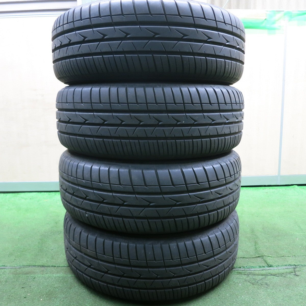 *送料無料* バリ溝！21年！キレイ！9.5分★195/65R15 トーヨー トランパス ML VELVA AGUDO ヴェルヴァ 15インチ PCD114.3/5H★4062809HAノ