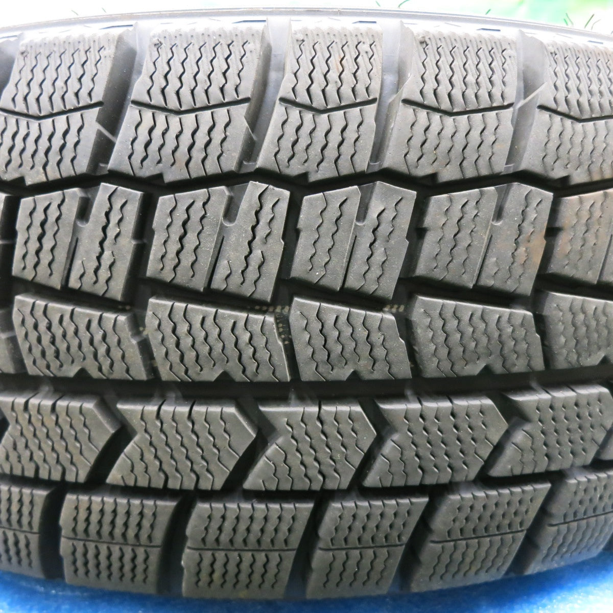 *送料無料* バリ溝！21年！キレイ！8.5分★スタッドレス 195/45R17 ダンロップ ウインターマックス WM02 VELVA CHARGE ヴェルヴァ 17インチ PCD114.3/5H★4061104NJス