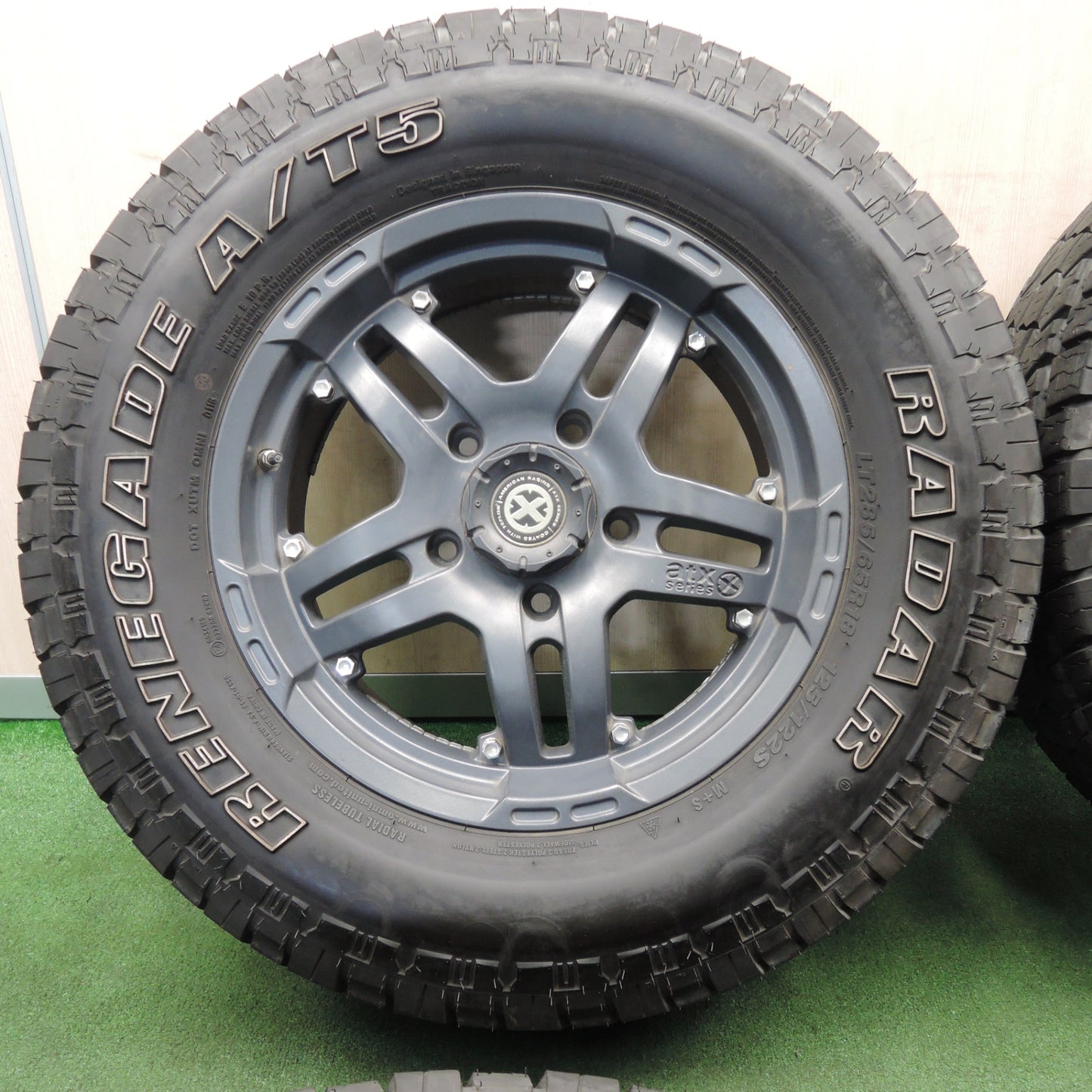 *送料無料* バリ溝！キレイ！9分★タンドラ 等 atx series 285/65R18 レーダー RENEGADE A/T5 18インチ atx シリーズ PCD150/5H★4030405NJノ