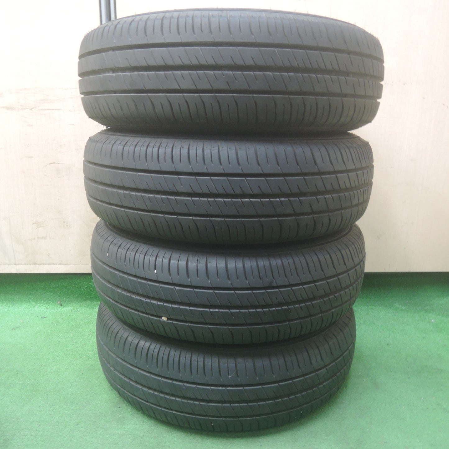 *送料無料* バリ溝！22年！9.5分★ホンダ GB3 フリード 純正 185/70R14 グッドイヤー EfficientGrip ECO EG02 14インチ PCD100/4H★4071007SYノ