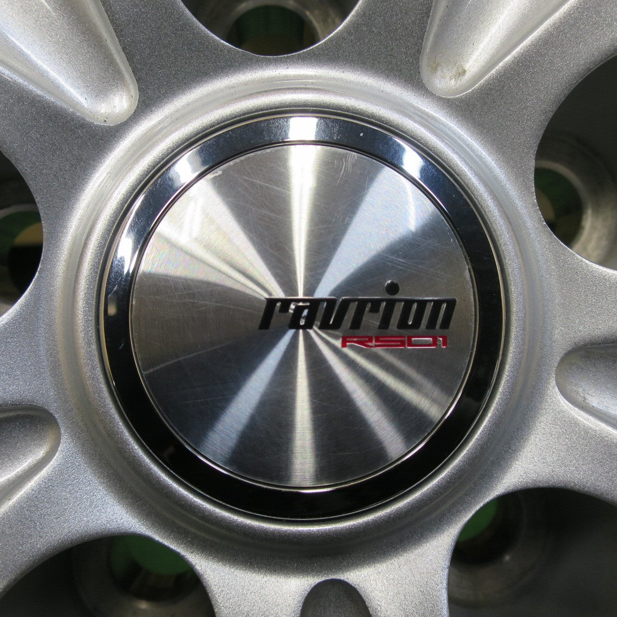 *送料無料* 超バリ溝！21年！キレイ！ほぼ10分★スタッドレス 225/65R17 グッドイヤー アイスナビ SUV ravrion RS01 ラブリオン 17インチ PCD114.3/5H★4062206イス