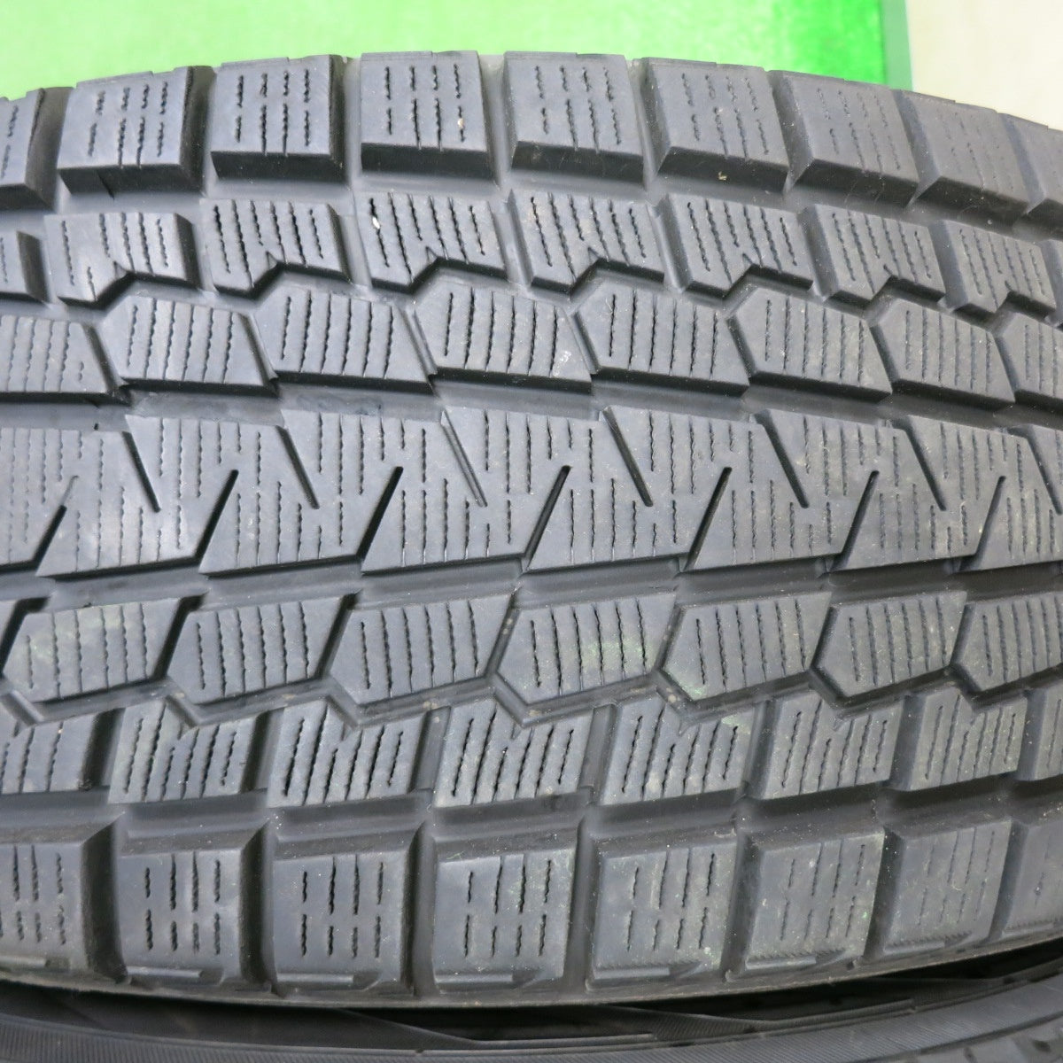 [送料無料] バリ溝！20年！キレイ！9.5分★スタッドレス 225/65R17 ヨコハマ アイスガード G075 SCHNEIDER MiD シュナイダー 17インチ PCD114.3/5H★4120707NJス