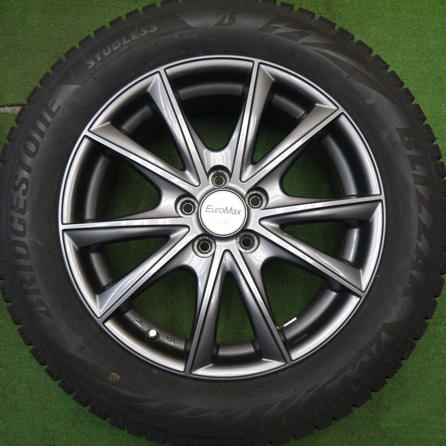 [送料無料] バリ溝！22年！キレイ！9.5分★86 BRZ 等 205/55R16 スタッドレス ブリヂストン ブリザック VRX2 EuroMax ユーロマックス 16インチ PCD100/5H★5040804Hス