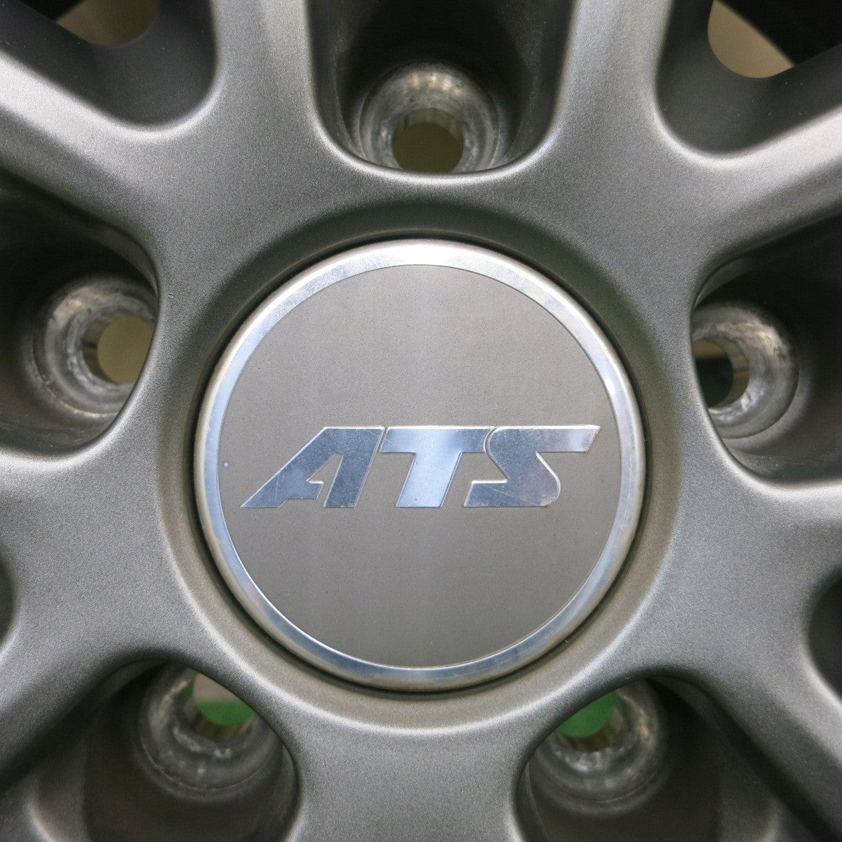 *送料無料* バリ溝！9分★ポルシェ 等 ATS 235/45R18 スタッドレス ダンロップ ウインターマックス WM01 18インチ PCD130/5H★4061801ナス