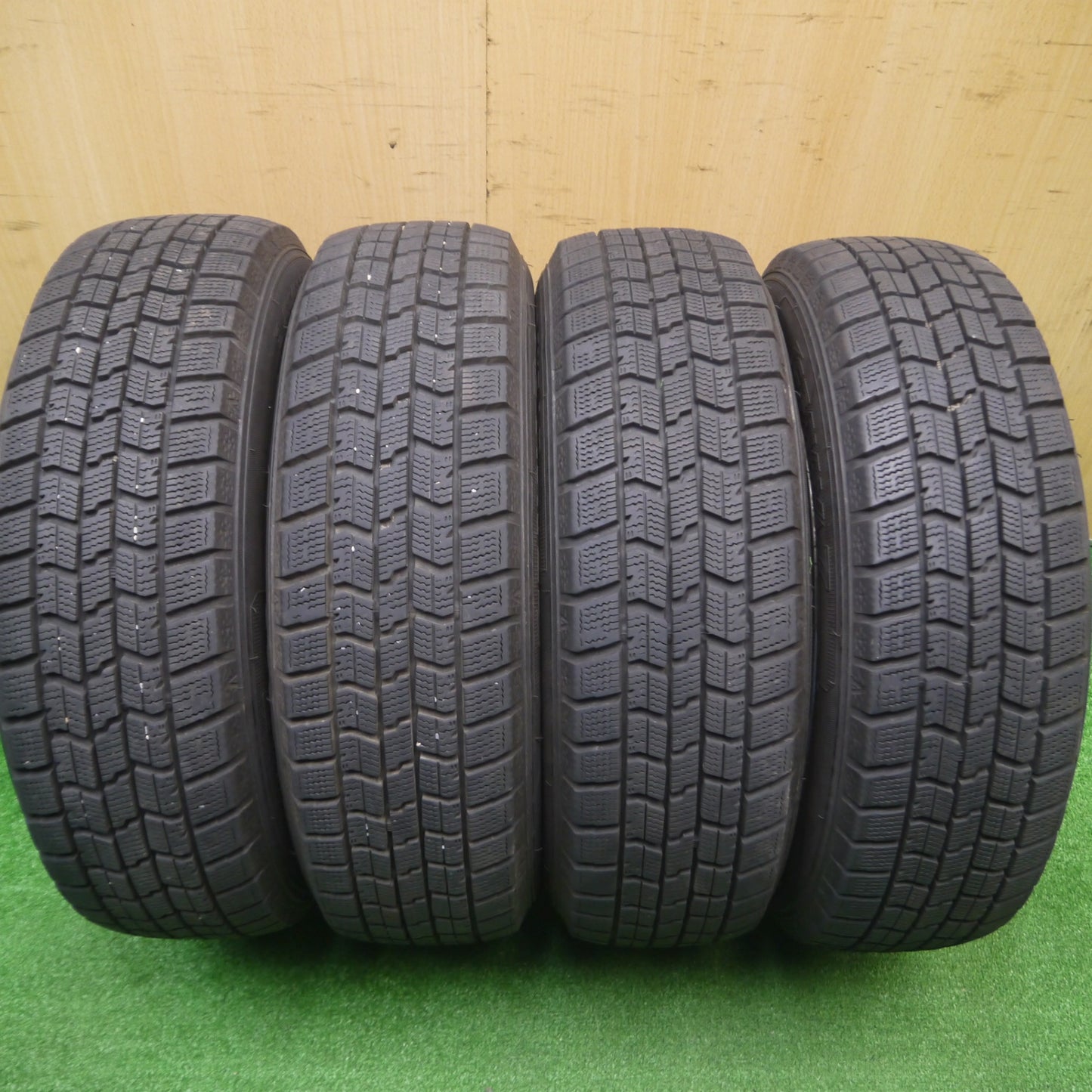 [送料無料] バリ溝！22年！キレイ！9.5分★スタッドレス 165/65R14 グッドイヤー アイスナビ7 ravrion selzer ラブリオン 14インチ PCD100/4H★4091005Hス