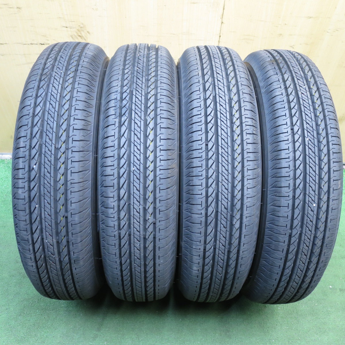 *送料無料* 新車外し！24年★175/80R16 ブリヂストン デューラー H/L 852 タイヤ 16インチ ジムニー 等★4033005KKノタ