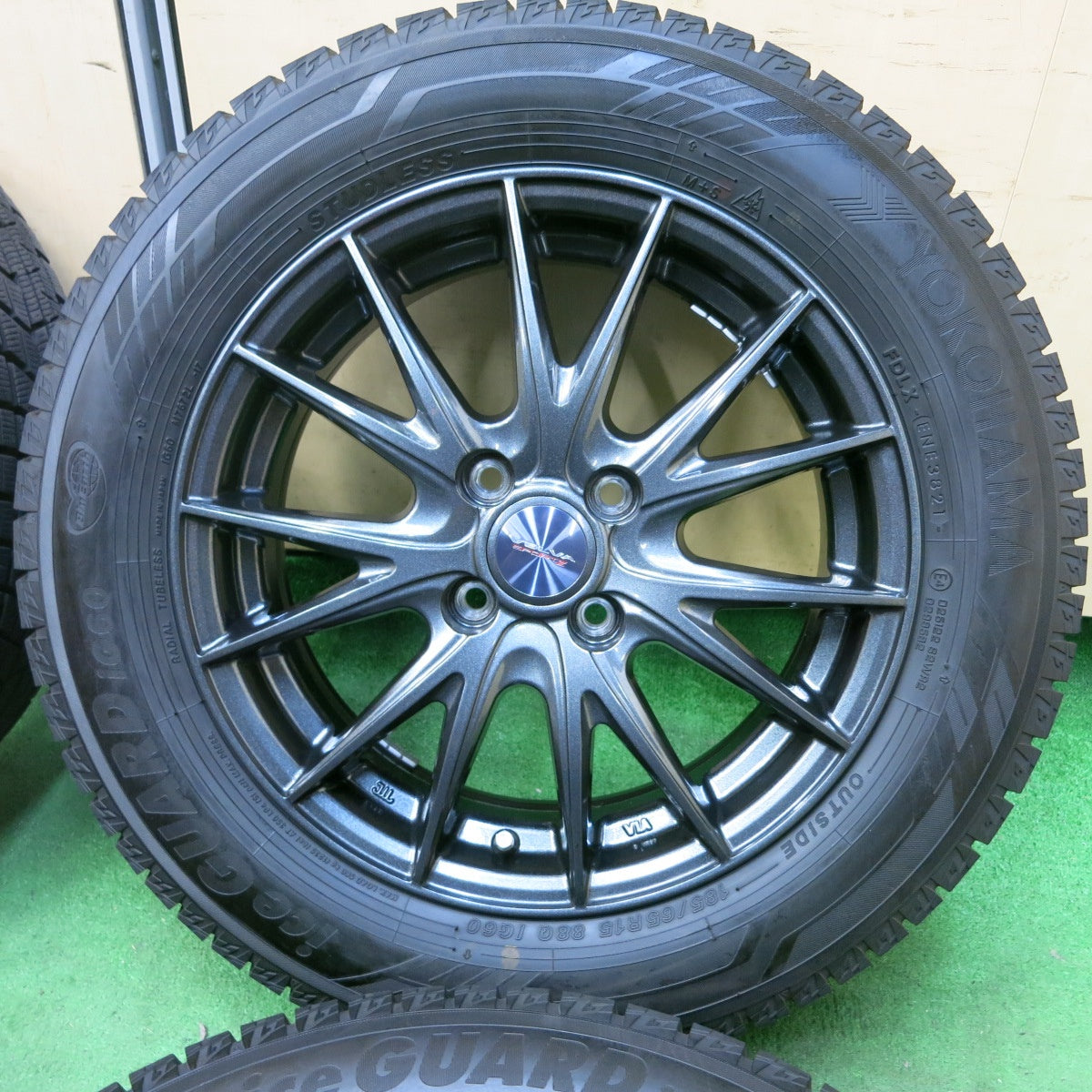 [送料無料] バリ溝！21年！キレイ！9.5分★スタッドレス 185/65R15 ヨコハマ アイスガード iG60 VELVA SPORTZ ヴェルヴァ 15インチ PCD100/4H★4102501SYス