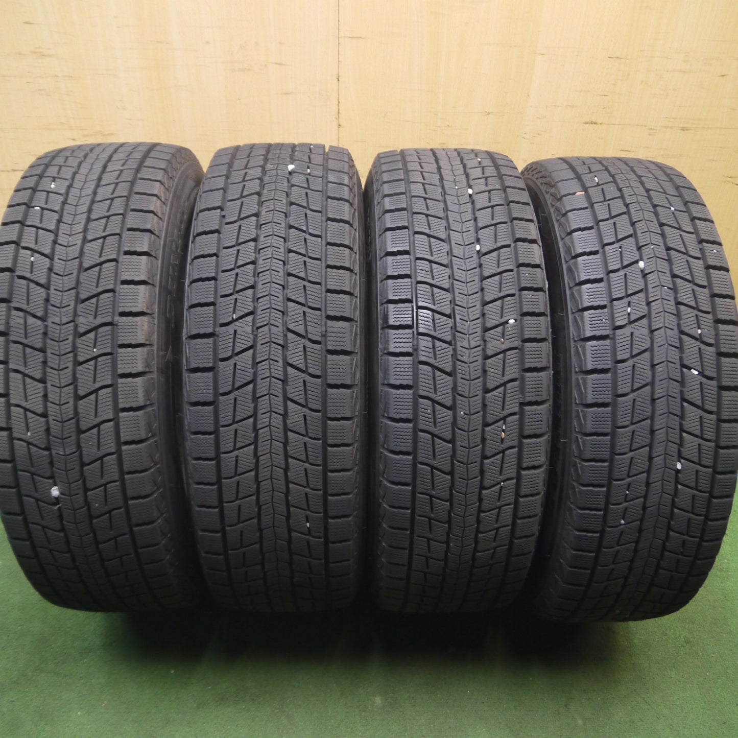 *送料無料* バリ溝！21年！綺麗！9.5分以上★ベンツ等 smartline 365 225/60R17 スタッドレス ダンロップ ウインターマックス SJ8 スマートライン PCD112/5H★4071903Hス