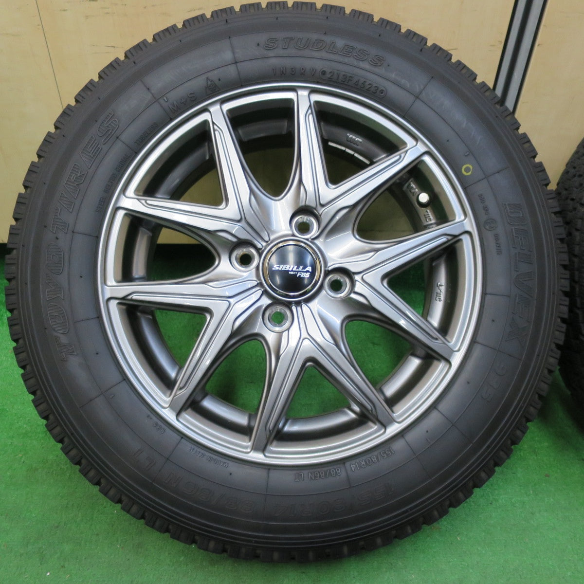 *送料無料* バリ溝！23年！キレイ！9.5分★スタッドレス 155/80R14 トーヨー デルベックス 935 SIBILLA NEXT F05  シビラ 14インチ PCD100/4H★4060509イス