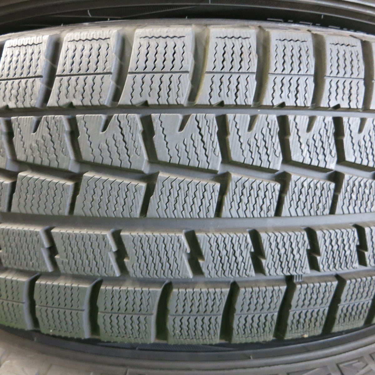 *送料無料* 超バリ溝！ほぼ10分★スタッドレス 215/60R17 ダンロップ ウインターマックス WM01 EuroSpeed MANARAY SPORT PCD114.3/5H★4061102ナス