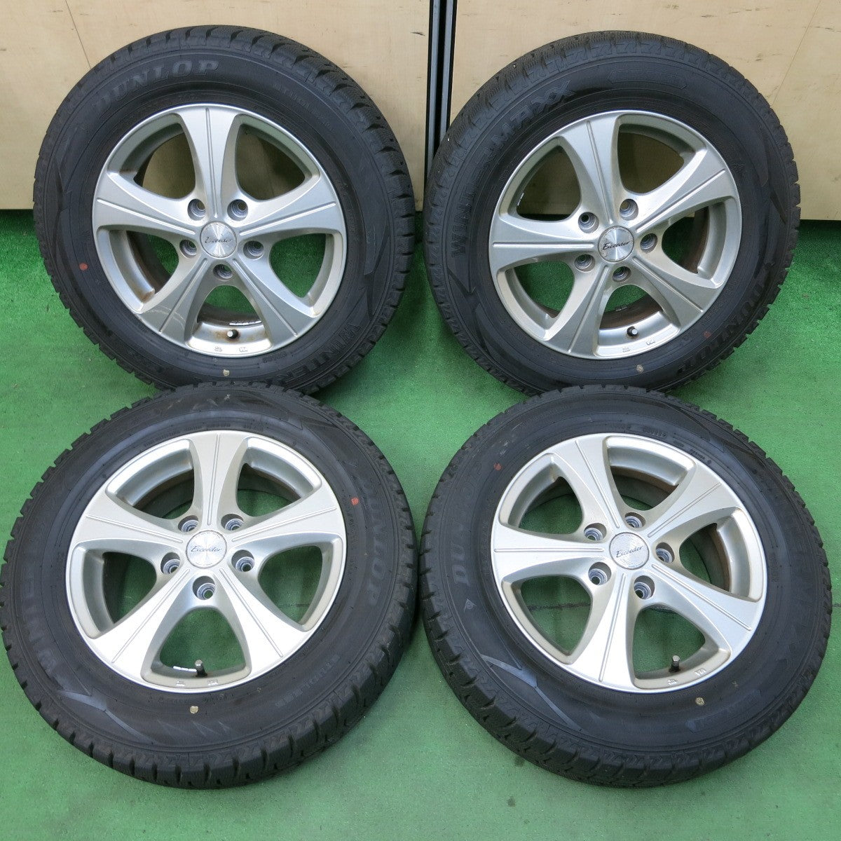 [送料無料] バリ溝！22年！キレイ！9.5分★スタッドレス 195/65R15 ダンロップ ウインターマックス WM02 Exceeder エクシーダー PCD114.3/5H★4101005SYス