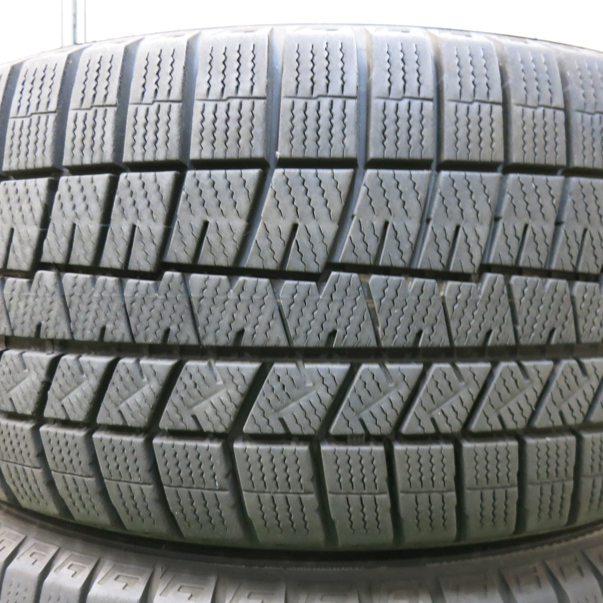 [送料無料] バリ溝！21年！キレイ！9.5分★レクサス LS 純正 235/50R18 スタッドレス ダンロップ ウインターマックス 03 18インチ PCD120/5H★4120402SYス