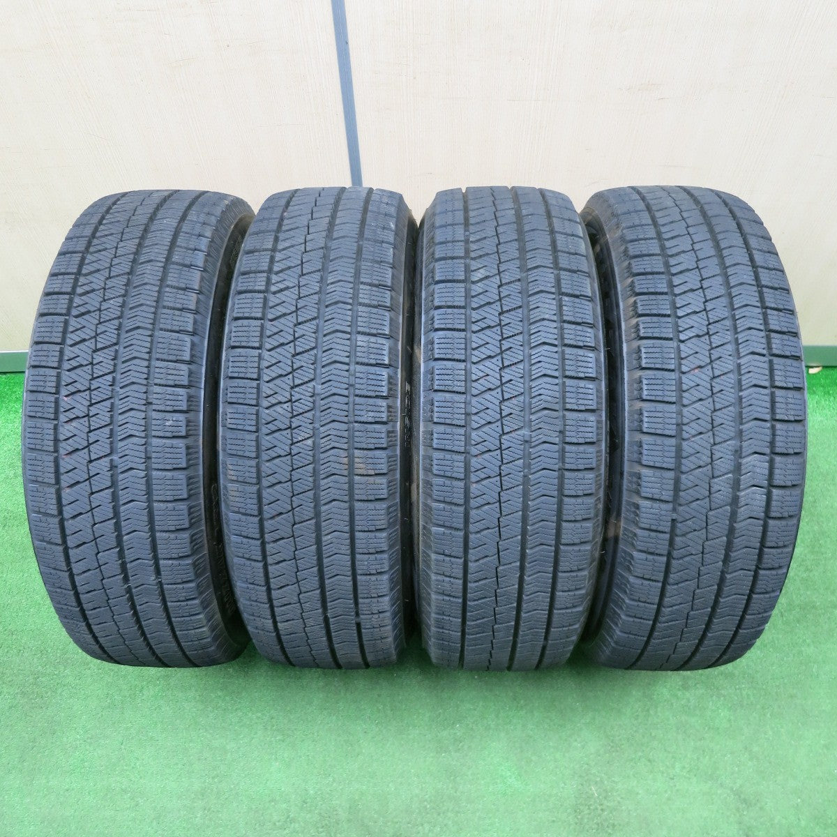 [送料無料] バリ溝！キレイ！9分★スタッドレス 195/65R15 ブリヂストン ブリザック VRX2 ravrion RM01 ラブリオン 15インチ PCD114.3/5H★5020402NJス