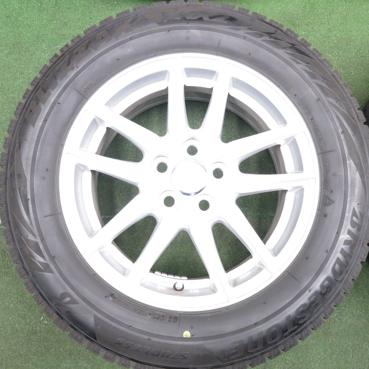 送料無料* 4本価格！20年☆スタッドレス 195/65R15 ブリヂストン