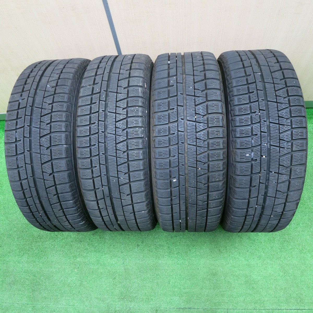 [送料無料] バリ溝！キレイ！9.5分以上★スタッドレス 215/50R17 ヨコハマ アイスガード iG50 プラス SCHNEIDER MiD シュナイダー 17インチ PCD114.3/5H★4102502NJス