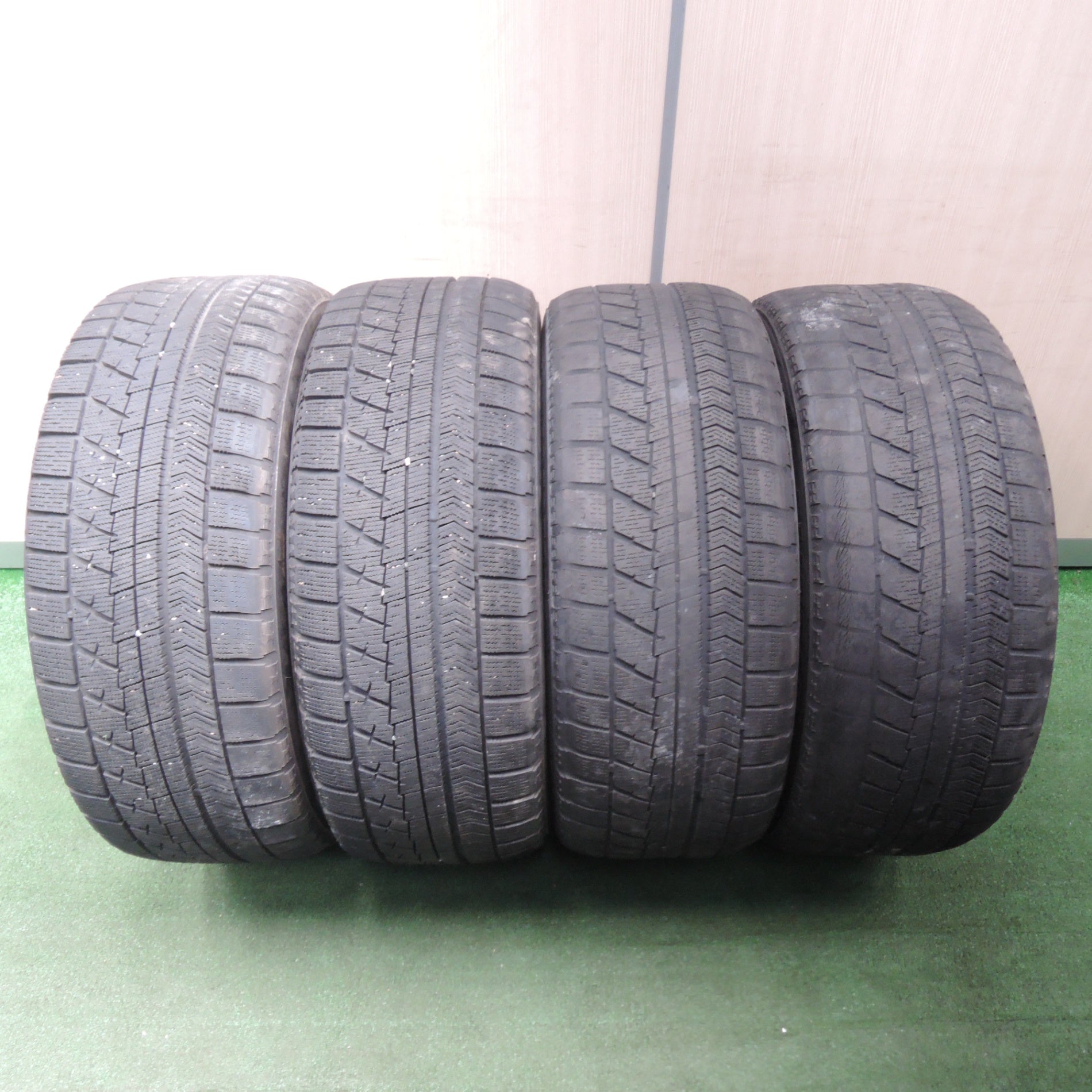 *送料無料* バリ溝！20年！9分★トヨタ 30系 アルファード ヴェルファイア 純正 235/50R18 スタッドレス ブリヂストン ブリザック  VRX PCD114.3/5H★4032501TNス