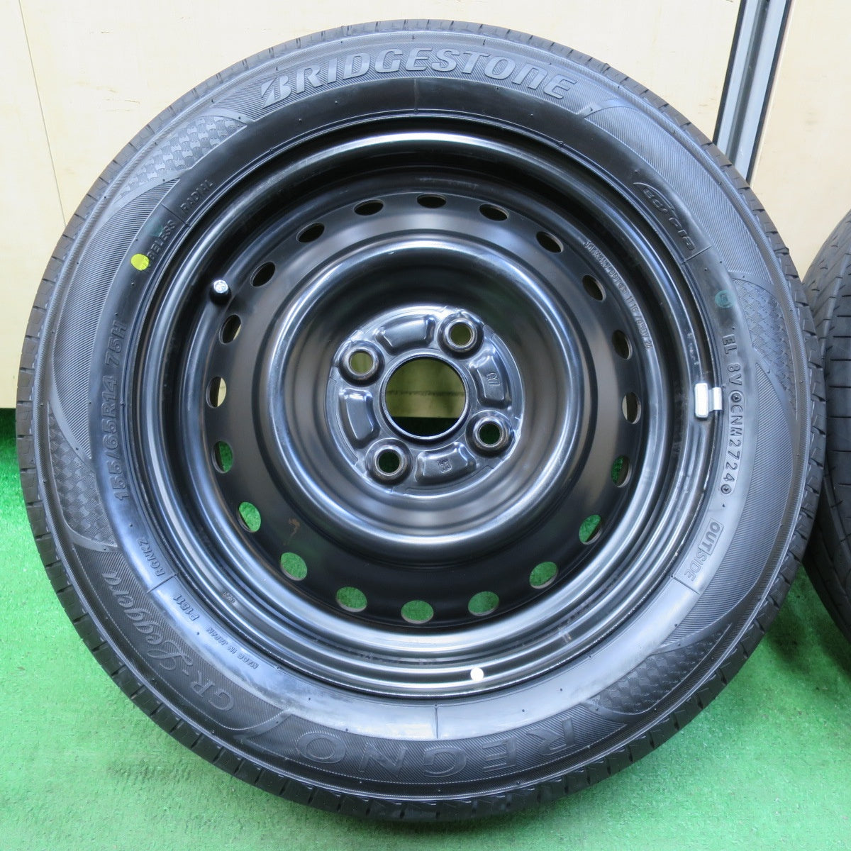 *送料無料* タイヤほぼ未使用！24年！キレイ★155/65R14 ブリヂストン レグノ GR-Leggera スチール ホイール 14インチ  PCD100/4H★4082004イノ