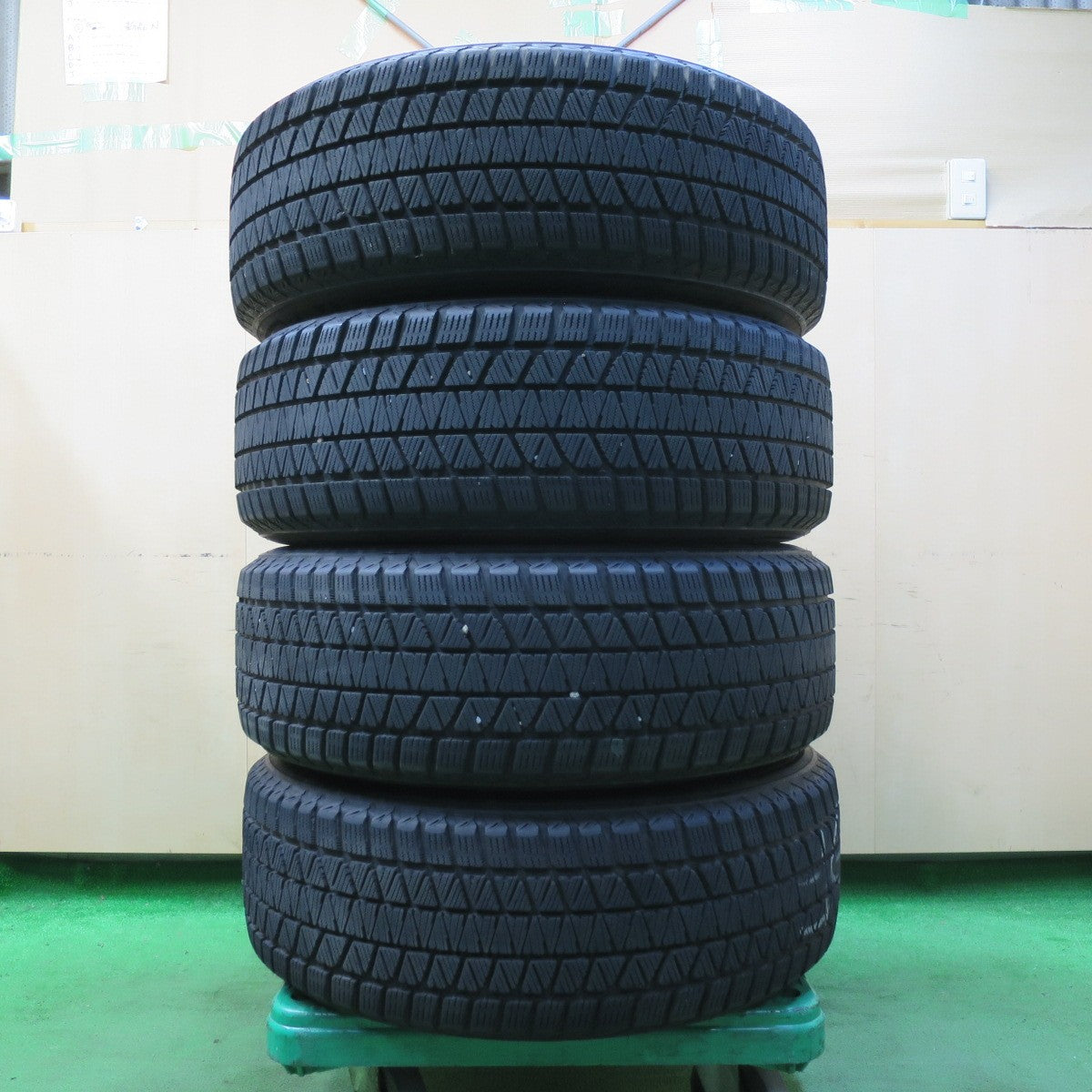 送料無料* キレイ☆スタッドレス 235/60R18 ブリヂストン ブリザック DM-V3 TOPRUN トップラン 18インチ PCD1 |  名古屋/岐阜の中古カー用品・工具の買取/販売ならガレージゲット