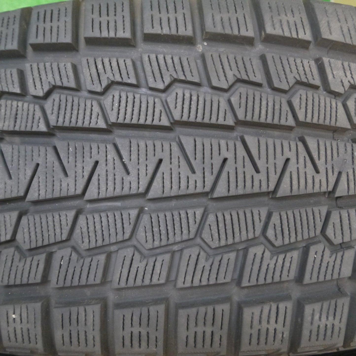 *送料無料* バリ溝！22年！綺麗！9.5分★LEHRMEISTER Vassano 235/55R19 スタッドレス ヨコハマ アイスガード G075 レアマイスター ヴァッサーノ PCD114.3/5H★4090903Hス