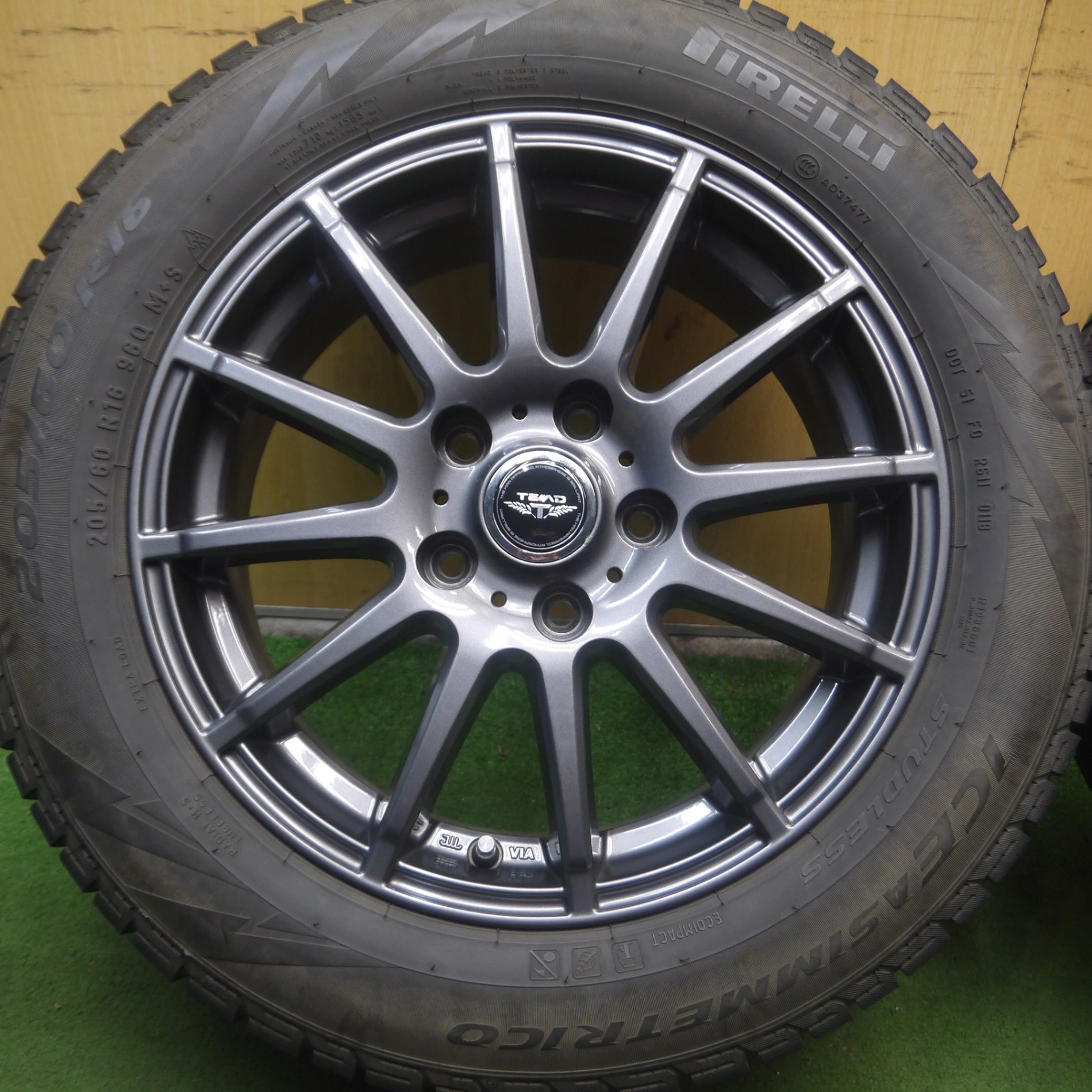 送料無料* キレイ☆スタッドレス 205/60R16 ピレリ アイスアシンメトリコ プラス TEAD テッド 16インチ PCD114.3 |  名古屋/岐阜の中古カー用品・工具の買取/販売ならガレージゲット