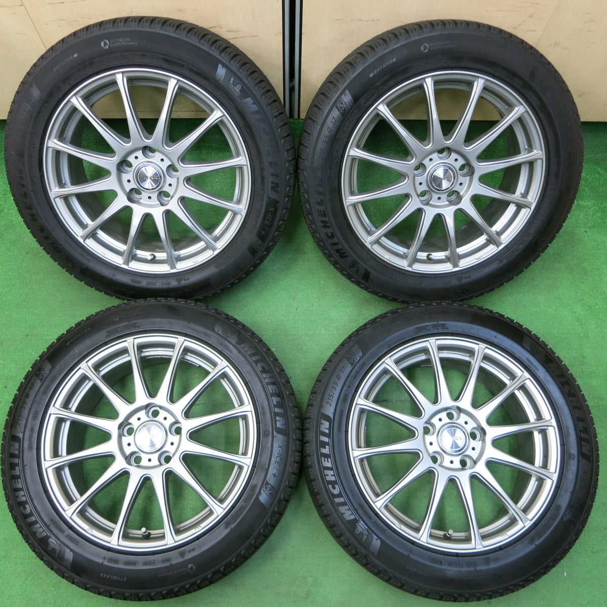 *送料無料* バリ溝！キレイ！9分★スタッドレス 215/55R17 ミシュラン X-ICE3+ ravrion LUMIERE ラブリオン 17インチ PCD114.3/5H★4052307イス