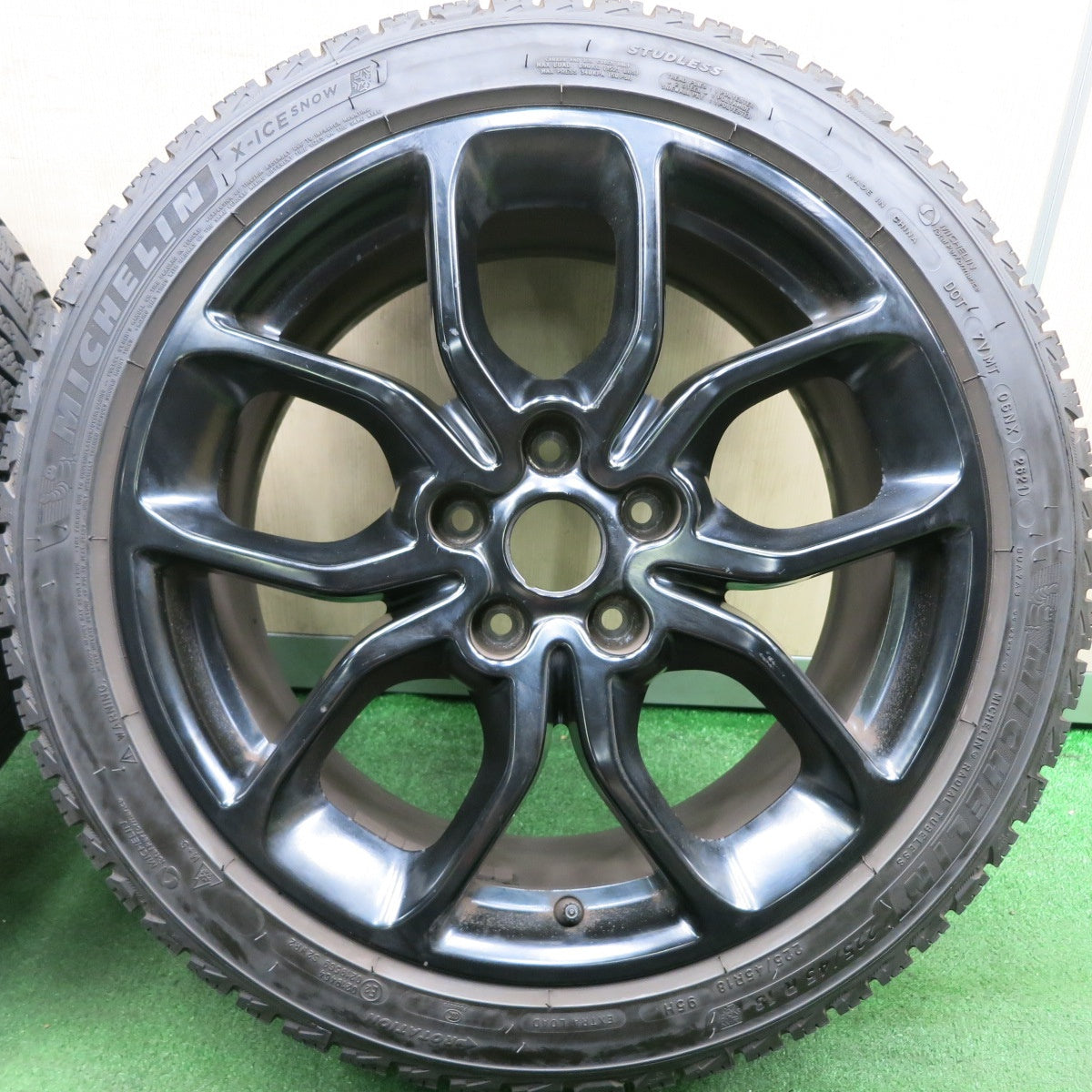 *送料無料* バリ溝！21年！9分★ルノー メガーヌ RS 純正 225/45R18 スタッドレス ミシュラン X-ICE SNOW 18インチ PCD114.3/5H★4070201HAス