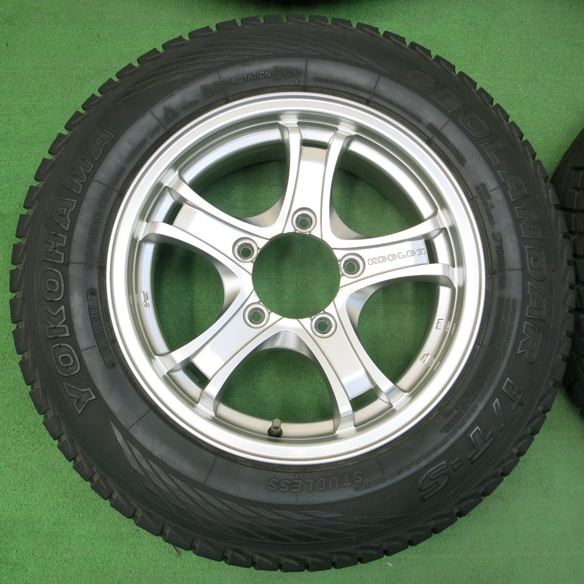 *送料無料* 4本価格★ジムニー 等 KEELER 175/80R16 スタッドレス ヨコハマ ジオランダー i/T-S キーラー 16インチ PCD139.7/5H★4042802イス