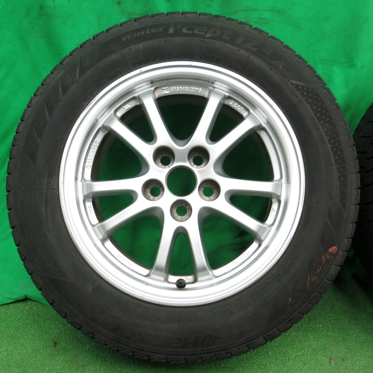 *送料無料* バリ溝！21年！9.5分★トヨタ 50系 プリウス 純正 195/65R15 スタッドレス ハンコック ウインターアイセプト IZ2A 15インチ PCD100/5H★4042711ナス