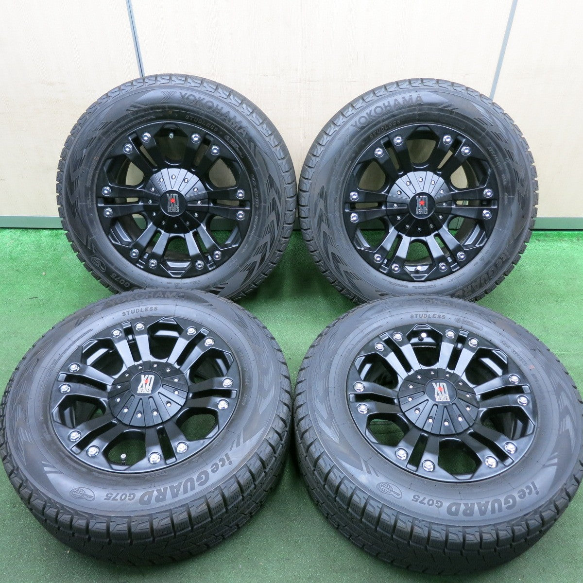 *送料無料* バリ溝！21年！キレイ！9.5分★KMC XD SERIES XD778 275/60R18 スタッドレス ヨコハマ アイスガード G075 PCD114.3 127/5H マルチ★4060105HAス