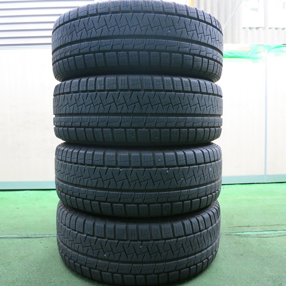 *送料無料* バリ溝！20年！キレイ！9分★スタッドレス 215/50R17 ピレリ アイスアシンメトリコ TIRADO Eta LA STRADA PCD114.3/5H★4050506HAス