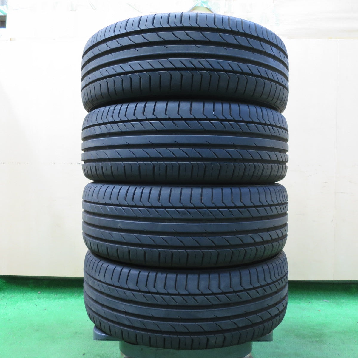 *送料無料* バリ溝！23年！9.5分以上★195/45R17 コンチネンタル コンチスポーツコンタクト5 スイフトスポーツ アクア 等★4072103イノタ