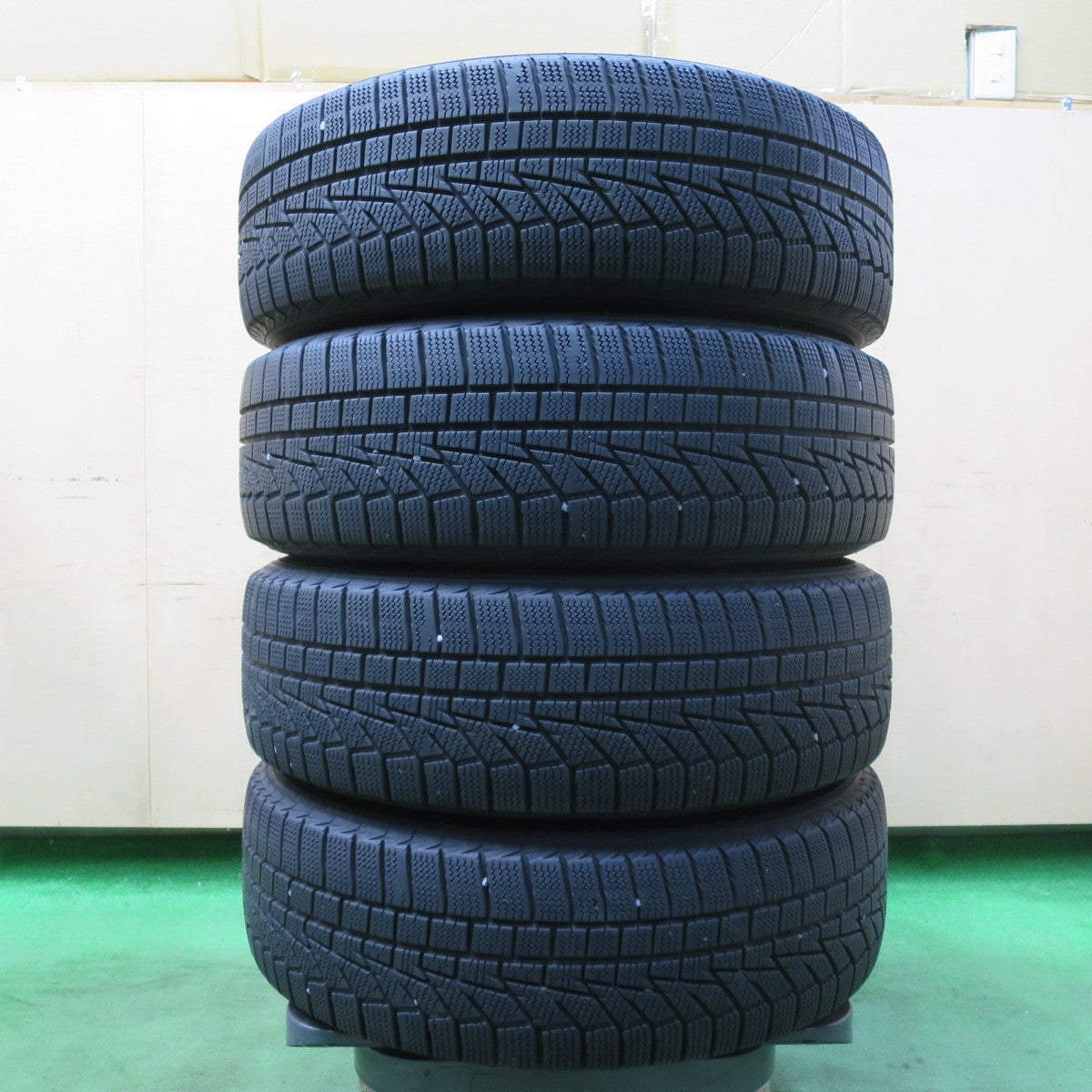 [送料無料] キレイ★スタッドレス 175/65R15 ハンコック ウインター アイセプト IZ2A TEAD テッド 15インチ PCD100/4H★5030607イス