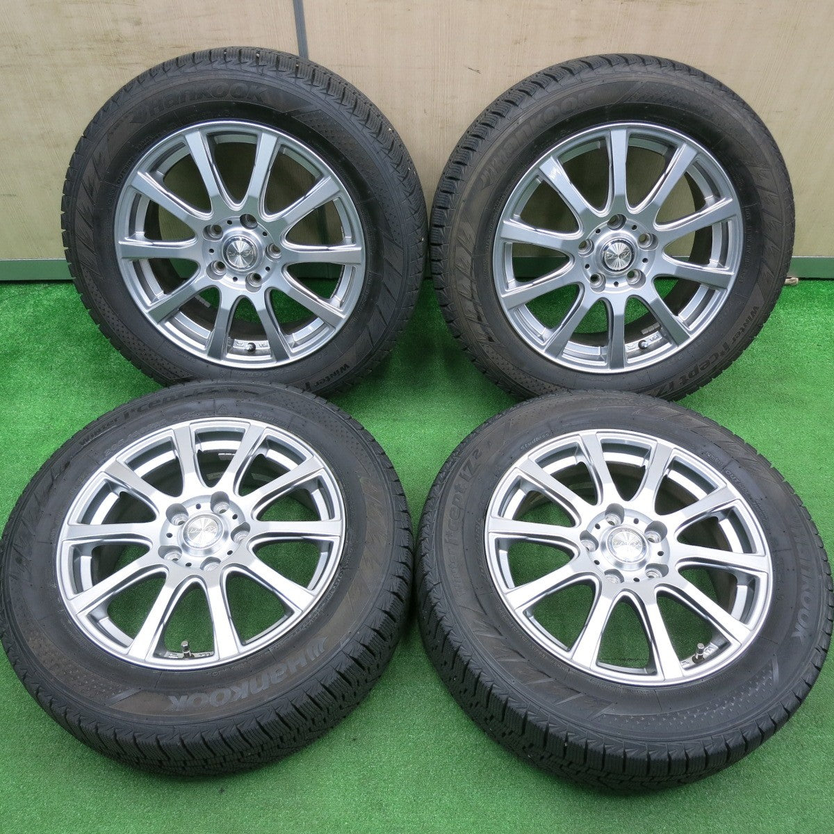 [送料無料] バリ溝！21年！キレイ！9.5分★スタッドレス 205/60R16 ハンコック ウインターアイセプト IZ2A LAYCEA レイシア 16インチ PCD114.3/5H★4112802HAス