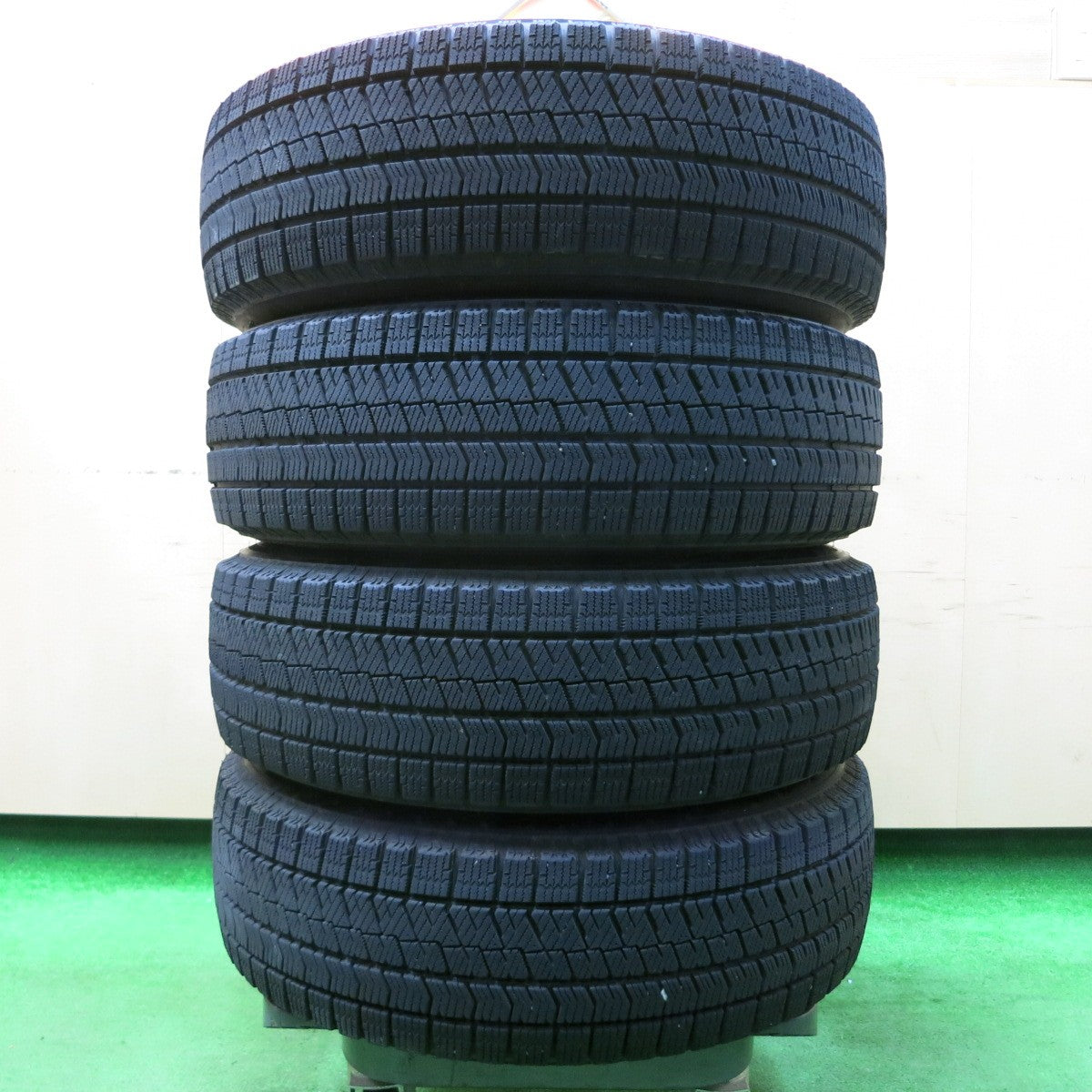 *送料無料* バリ溝！22年！キレイ！8.5分★スタッドレス 185/65R15 ブリヂストン ブリザック VRX2 SIBILLA NEXT GS-5 シビラ PCD100/4H★4032709イス