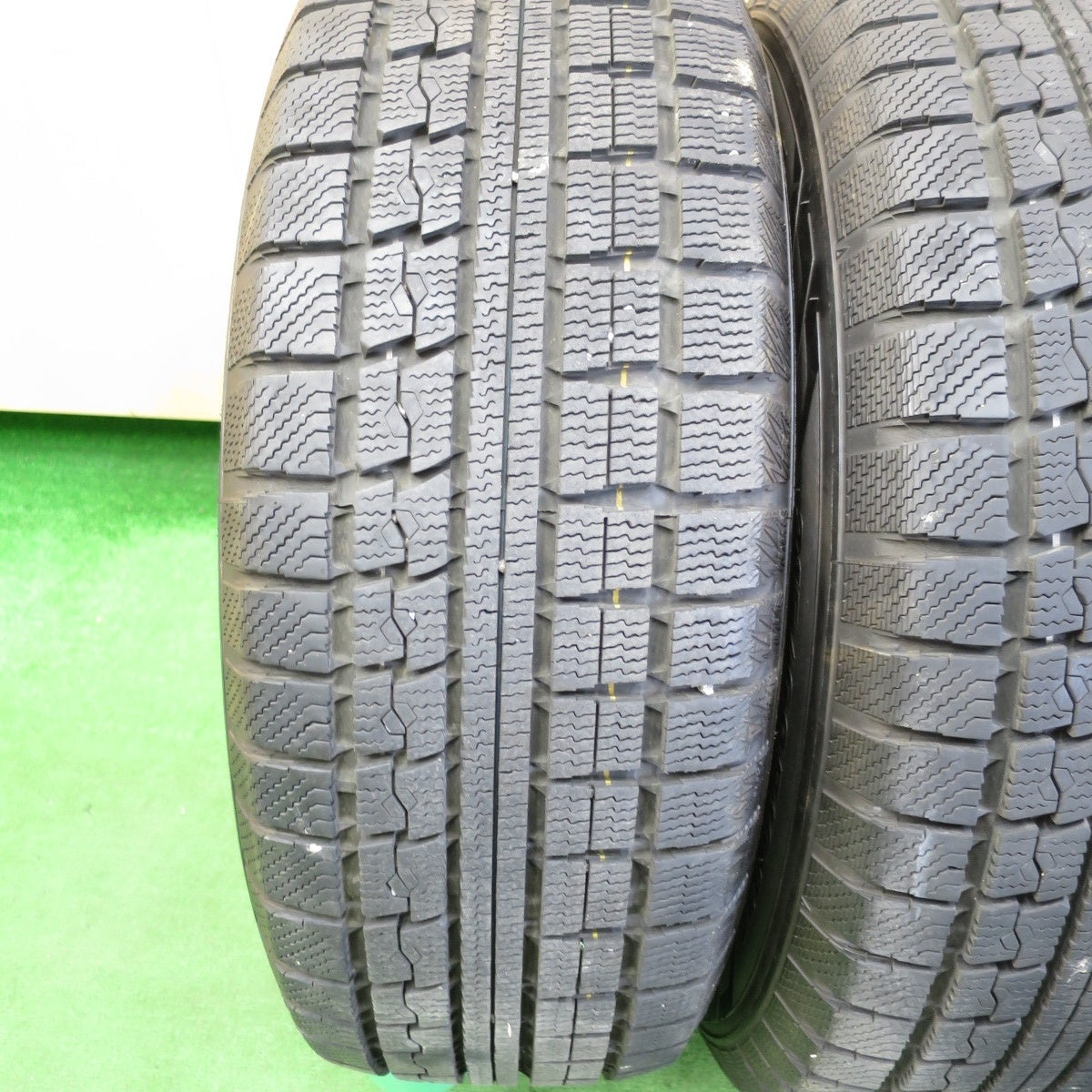 *送料無料* バリ溝！キレイ！9.5分★スタッドレス 215/60R16 トーヨー ウインタートランパス MK4α JOKER ジョーカー 16インチ PCD114.3/5H★4042206KMス