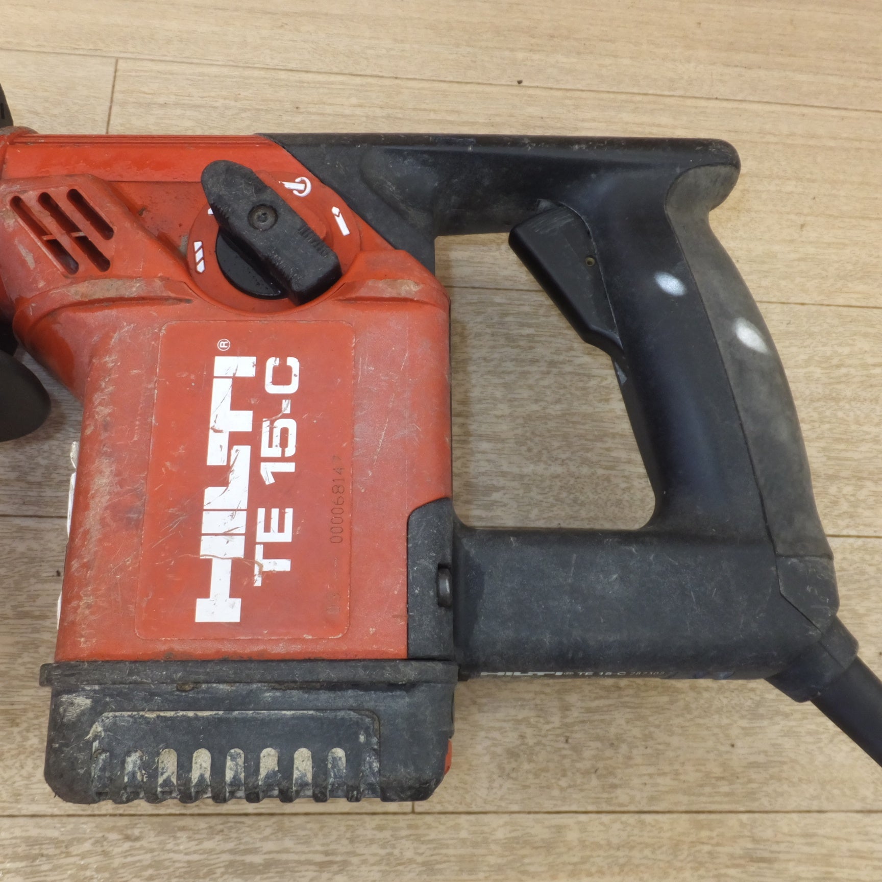 [送料無料] ★ヒルティ HILTI ロータリーハンマードリル TE15-C　100V 710W 50-60Hz★