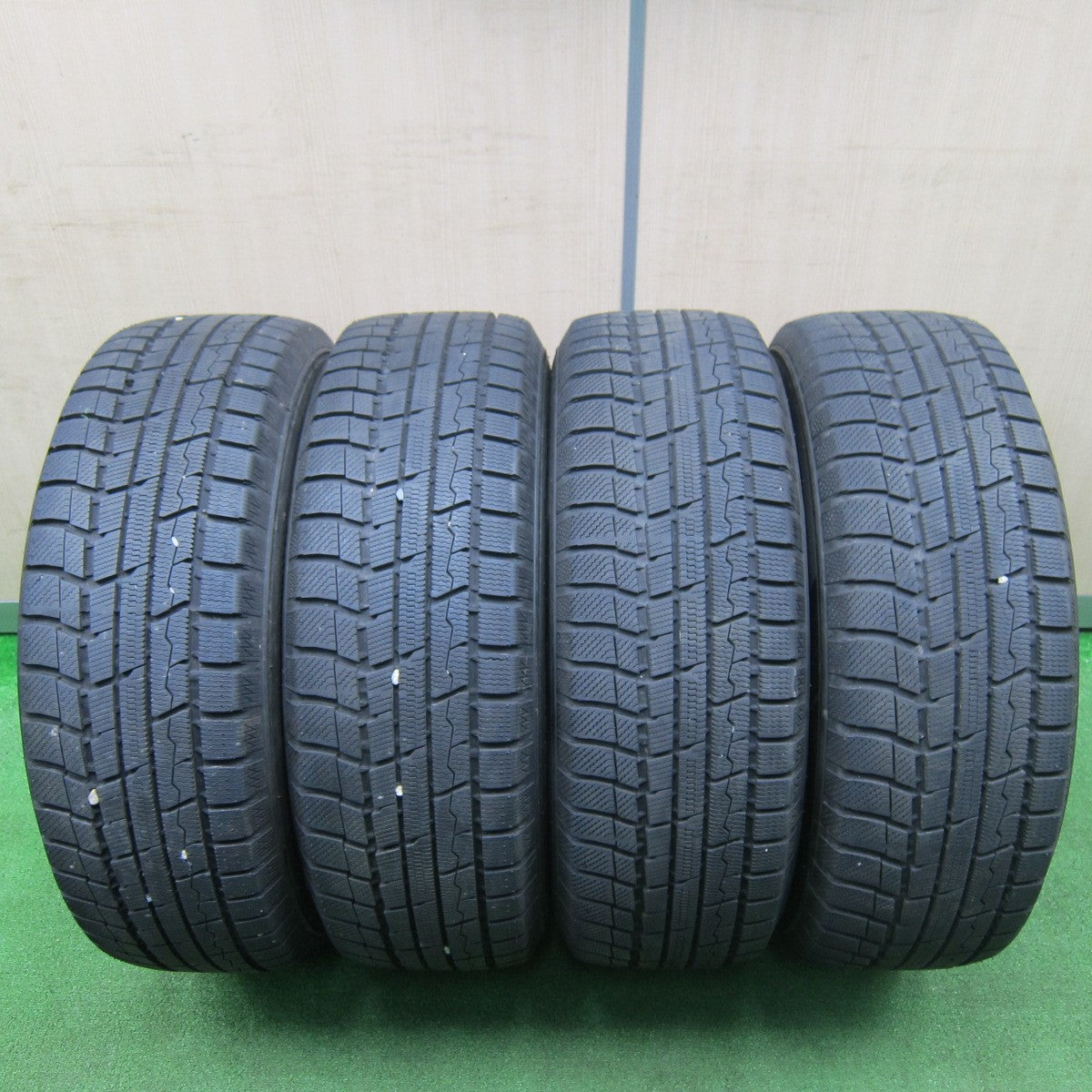 [送料無料] バリ溝！23年！9.5分以上★フォレスター 等 215/65R16 スタッドレス トーヨー ウインター トランパス TX MANARAY SPORT マナレイスポーツ 16インチ PCD100/5H★4121413TNス