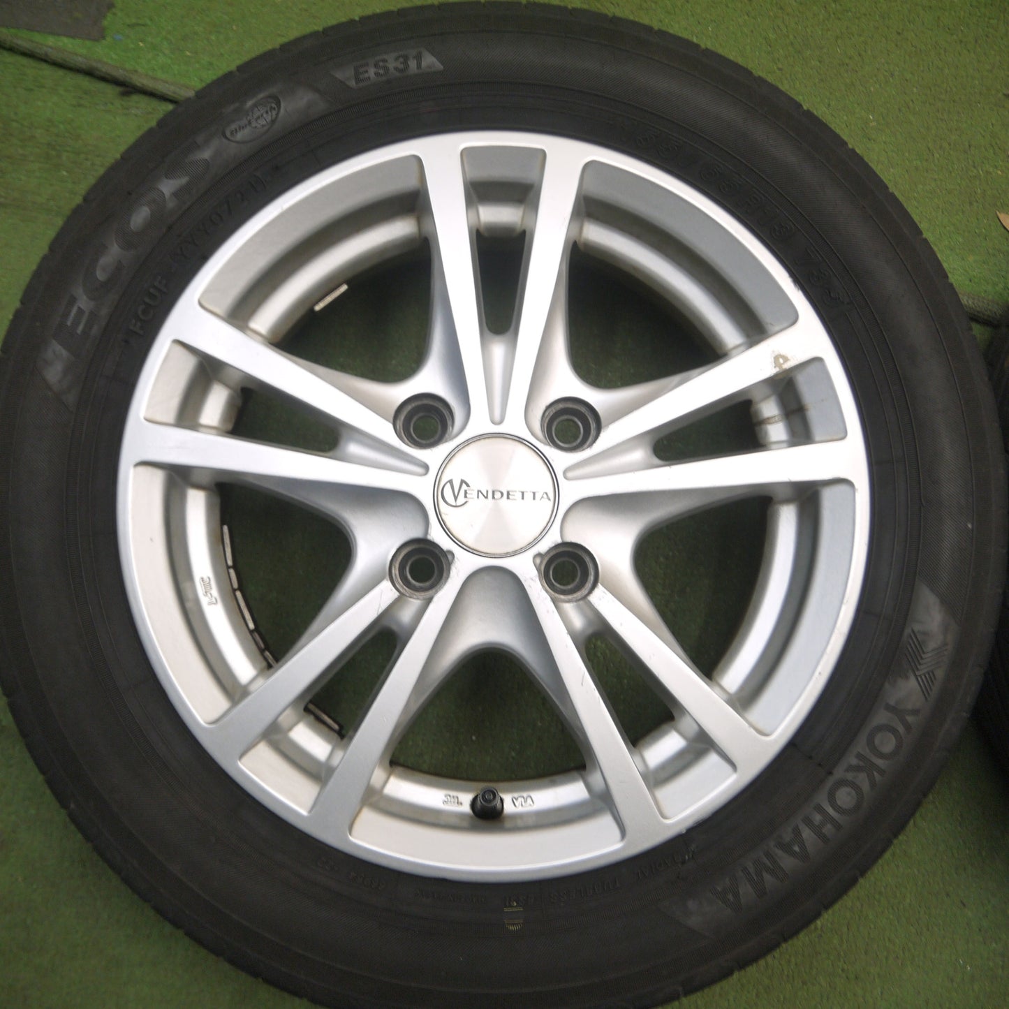 *送料無料* 4本価格！21年★155/65R13 ヨコハマ エコス ES31 VENDETTA 13インチ PCD100/4H★4032201Hノ