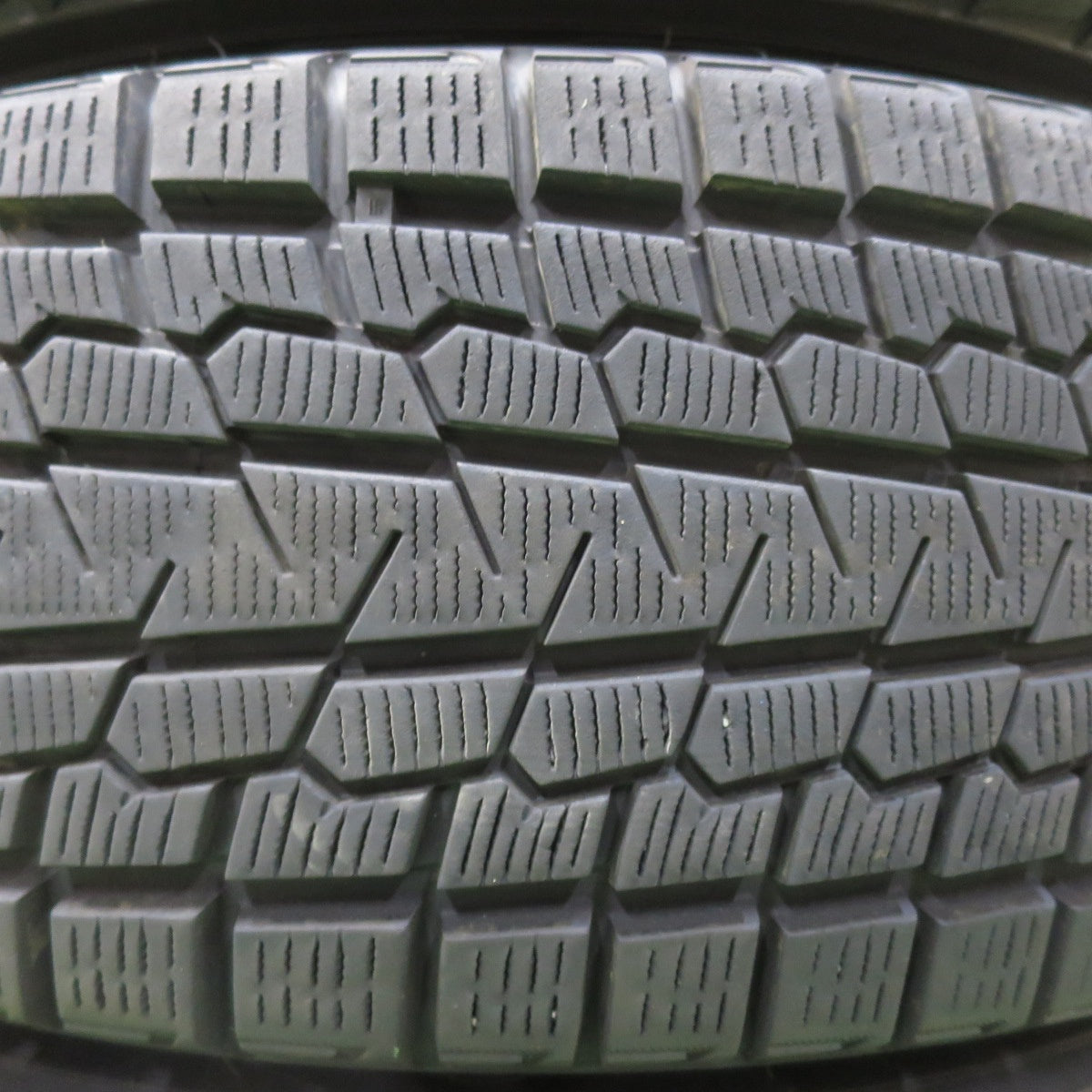 [送料無料] バリ溝！21年！キレイ！9.5分★スタッドレス 225/65R17 ヨコハマ アイスガード G075 GRASS グラス 17インチ PCD114.3/5H★4112706イス