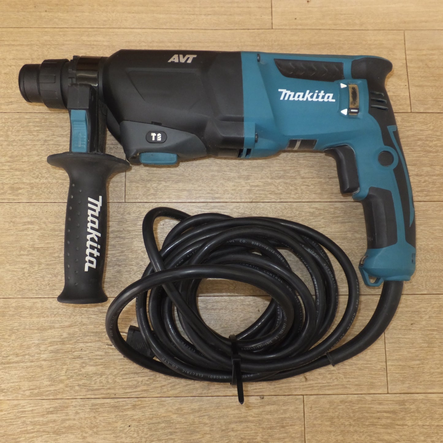 [送料無料] ★マキタ makita 26mm ハンマドリル HR2601F　100V～ 8.4A 50-60Hz 800W★