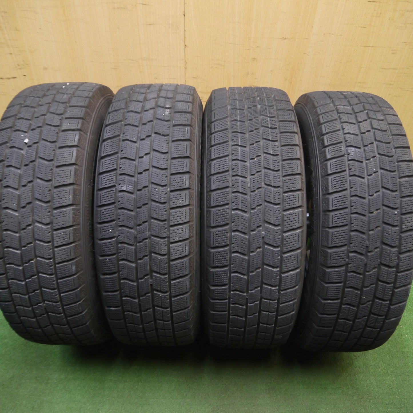 [送料無料] バリ溝！22年！キレイ！9分★プリウス 等 LOXARNY SPORT 195/65R15 スタッドレス グッドイヤー アイスナビ7 ロクサーニ スポーツ 15インチ PCD100/5H★5030405Hス