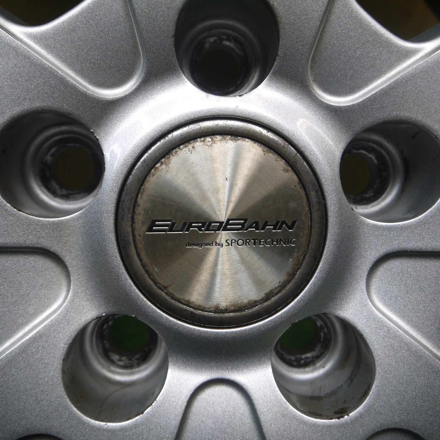 *送料無料* 4本★ワーゲン等 EUROBAHN SPORTECHNIC 205/55R16 スタッドレス ピレリ アイスアシンメトリコ PCD112/5H★4061804Hス