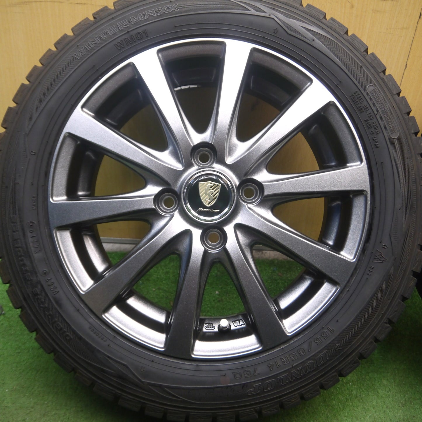 *送料無料* バリ溝！キレイ！9.5分以上★スタッドレス 155/65R14 ダンロップ ウインターマックス WM01 MANARAY SPORT MiD マナレイ PCD100/4H★4072312Hス