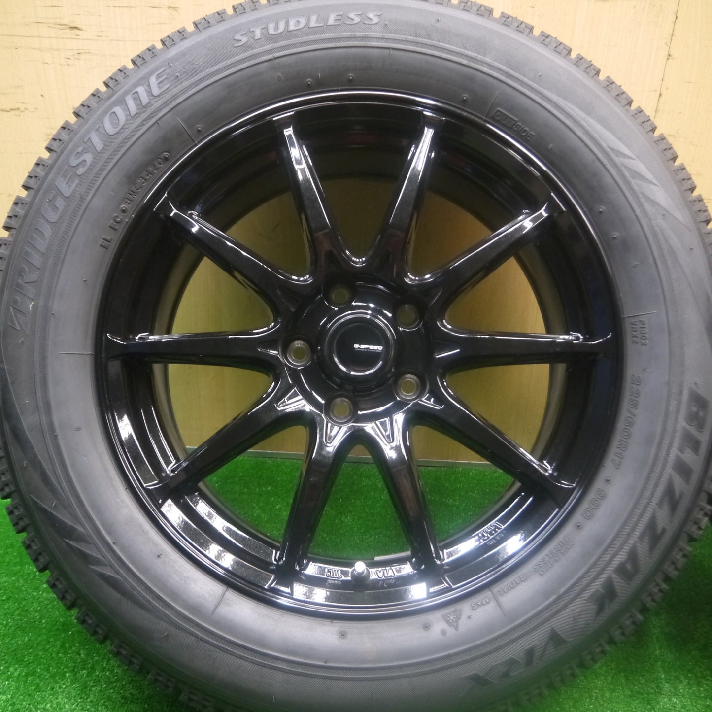 *送料無料* バリ溝！20年！キレイ！ほぼ10分★スタッドレス G-SPEED 225/60R17 ブリヂストン ブリザック VRX Gスピード 17インチ PCD114.3/5H★4081907Hス