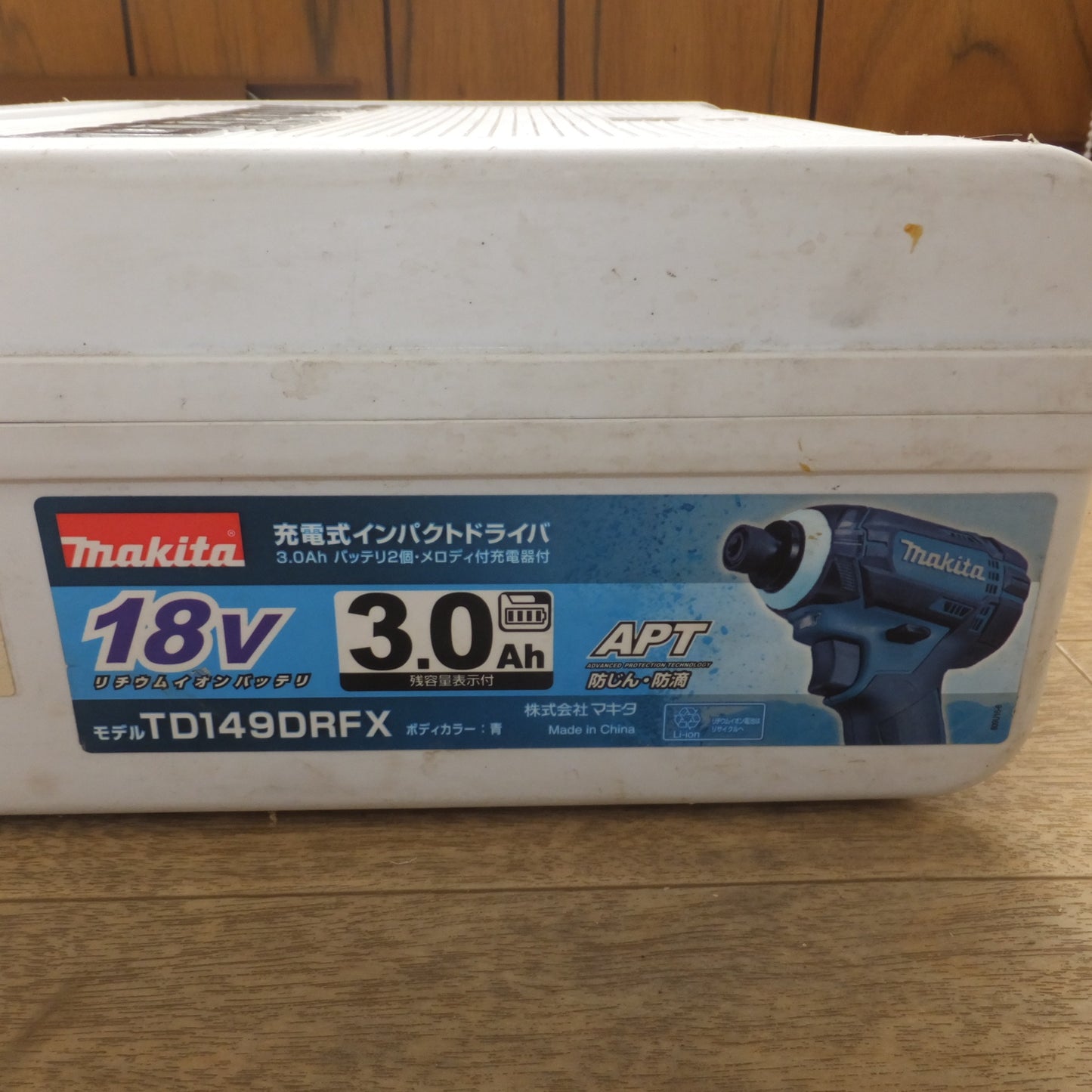 [送料無料] 現状品★マキタ makita 充電式インパクトドライバ TD149DRFX★