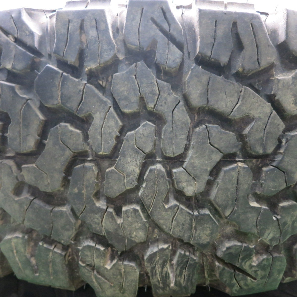 [送料無料] 4本価格★monarch モナーク 265/65R17 120/117S BFグッドリッチ All-Terrain KO2 17インチ PCD139.7/6H★4091204HAノ