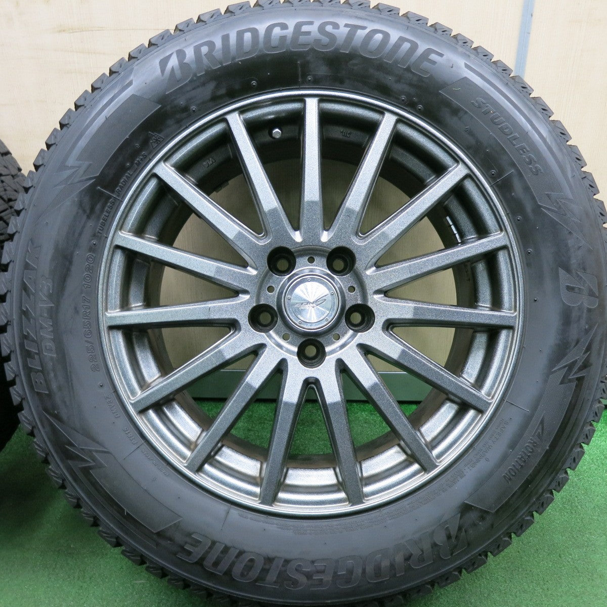 *送料無料* バリ溝！21年！キレイ！ほぼ10分★スタッドレス 225/65R17 ブリヂストン ブリザック DM-V3 SEIN RACING S  ザイン レーシングS PCD114.3/5H★4042015HAス